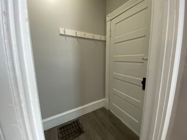 Building Photo - Beautiful 4 Bed 1.5 Bath Home in Moorhead