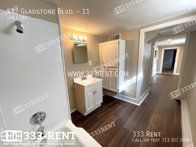 Building Photo - 532 Gladstone Blvd