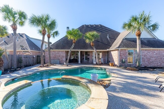 Building Photo - 7790 Deer Chase Dr
