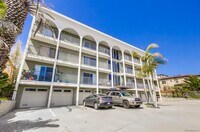 Building Photo - 356 Playa Del Norte St