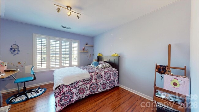 Building Photo - 10924 Alderbrook Ln