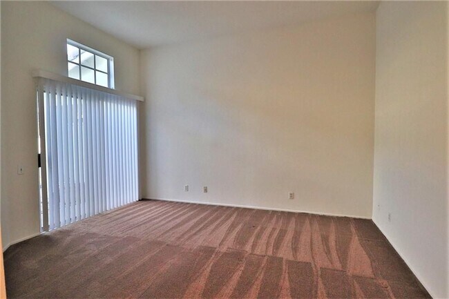 Building Photo - 18976 Singingwood Cir