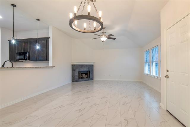 Building Photo - 11661 Mansfield Dr