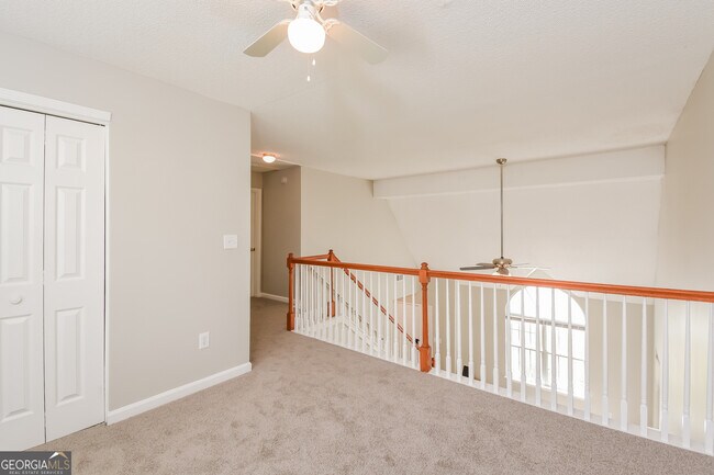 Building Photo - 412 Windstream Dr SW