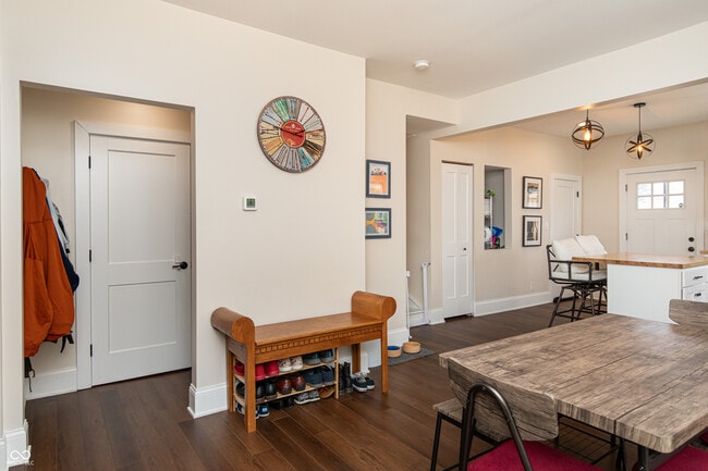 Building Photo - 405 Keystone Ave