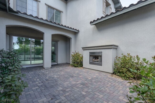 Building Photo - 367 Pollino Peaks St