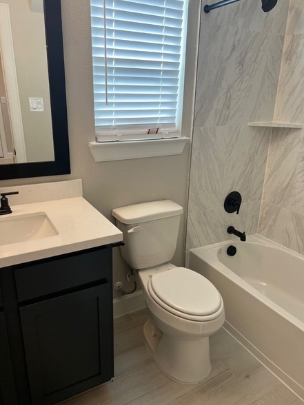 Building Photo - 3336 Vine Ter Trce