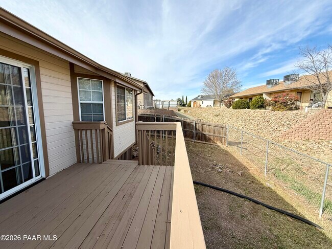 Building Photo - 9490 E Catalina Dr