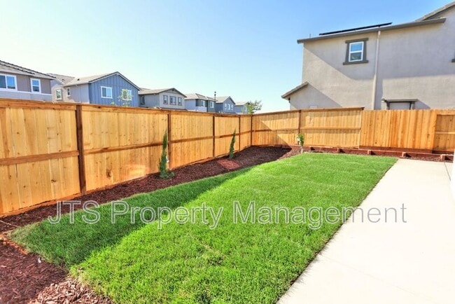 Building Photo - 8312 Whippersnapper Way