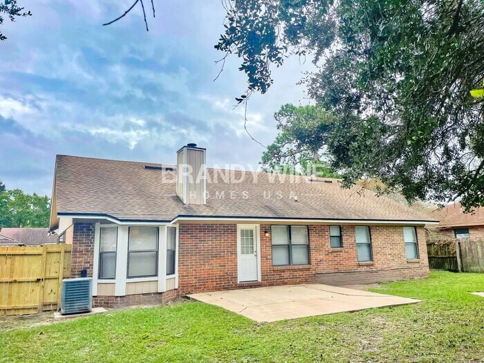 Building Photo - 11580 Coral Ridge Ave