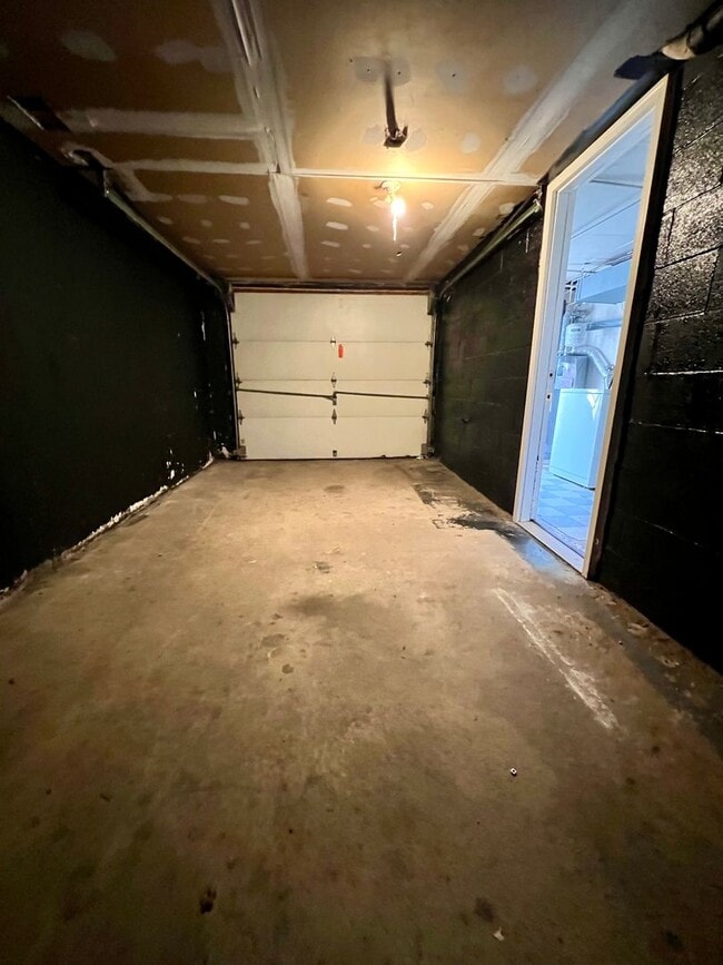 Building Photo - Beautiful 3bed-1.5 bath Home in Ambler!