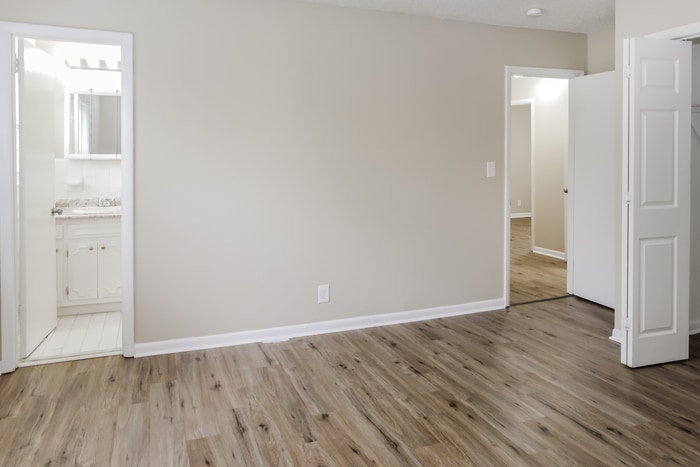 Building Photo - 4711 Whitehall Dr NW