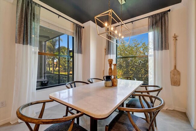 Building Photo - 5720 Palmer Cir