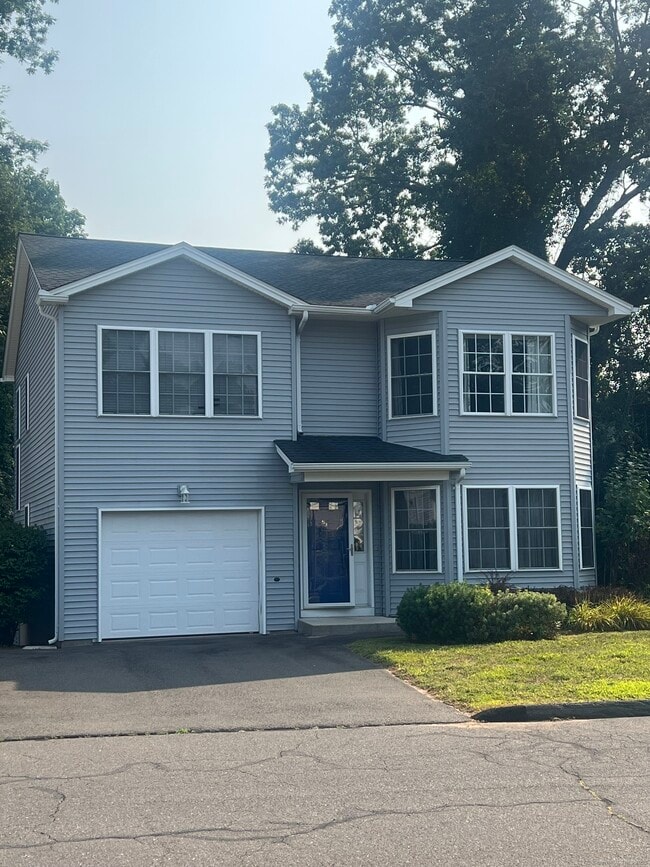 Building Photo - 53 Tunxis St