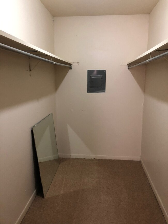 Building Photo - College Station, 1 bedroom / 1 bath condo - Cripple Creek Condos