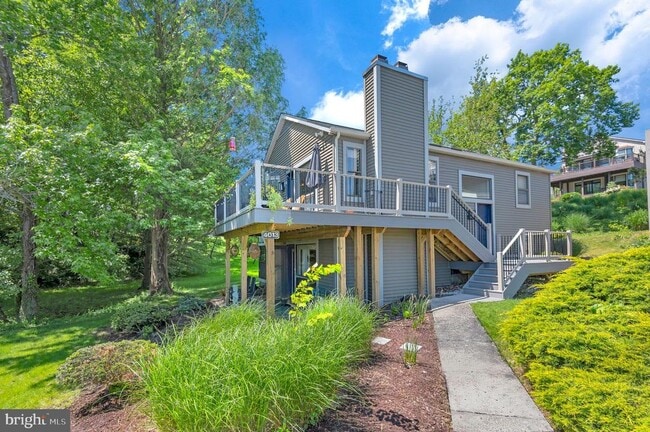 Building Photo - 4013 Carousel Way