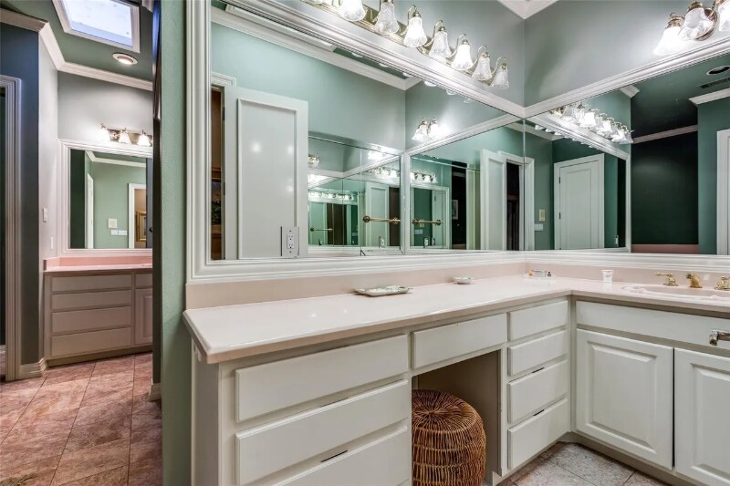 Building Photo - 13829 Creekside Pl