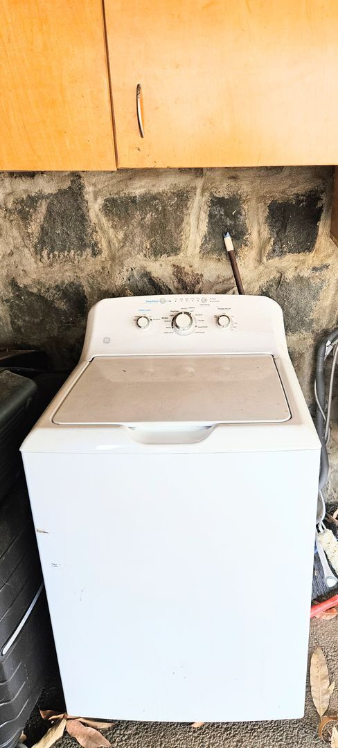 Building Photo - 1523 Thurston Ave