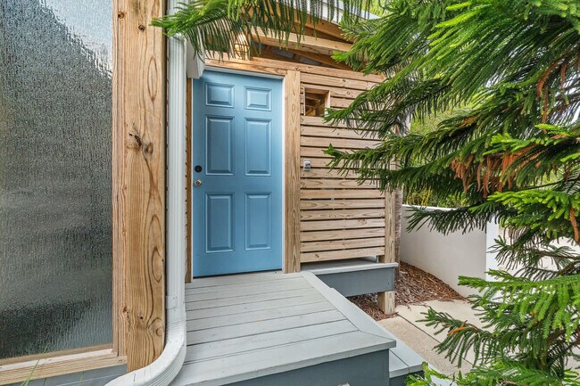 Building Photo - 15 Old Mission Ave