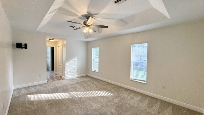 Building Photo - 616 Erin Way