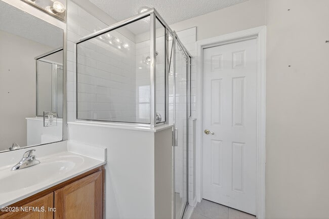 Building Photo - 9205 Redtail Dr