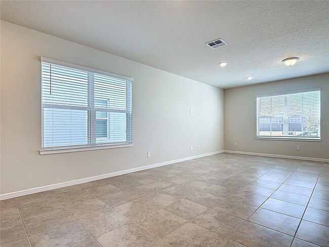 Building Photo - 2233 Southbury Dr