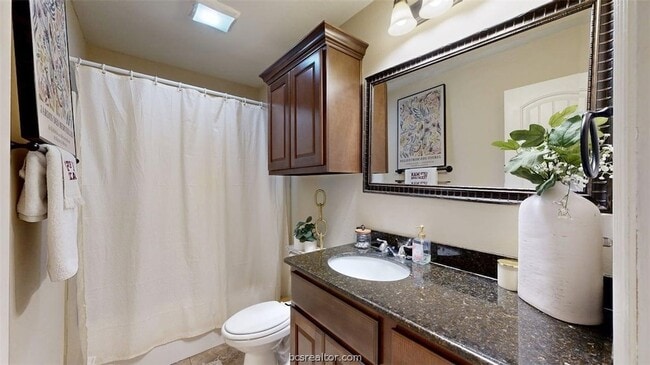 Building Photo - 458 Chimney Hill Dr