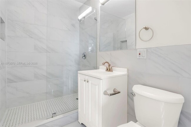 Building Photo - 1130 N 70th Ave