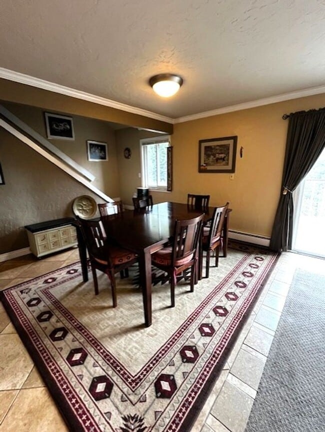 Building Photo - 1334 Straight Creek Dr