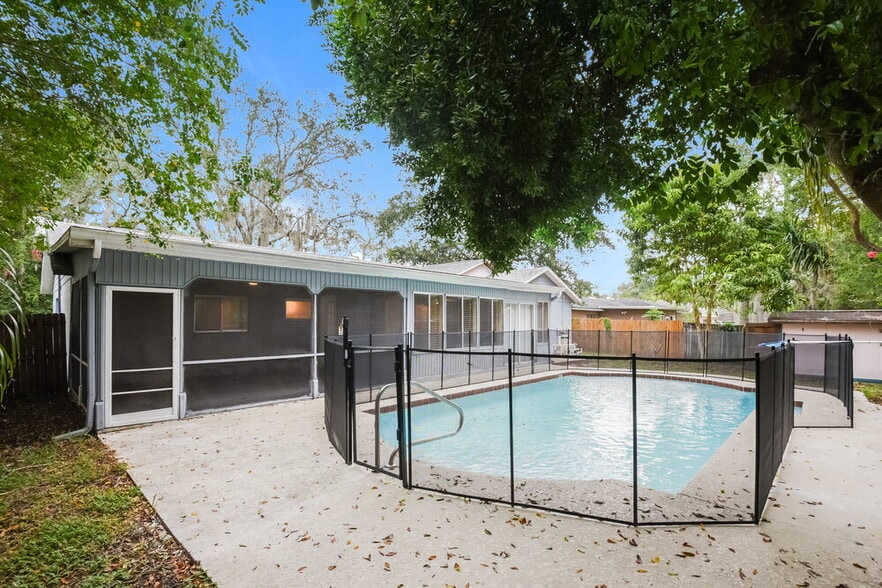 Building Photo - 9524 Buxton Ct