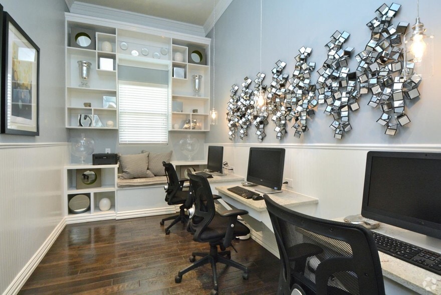 Business Center - Park at Briggs Ranch