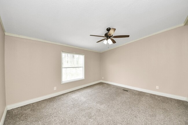 Building Photo - 524 Rd 5253