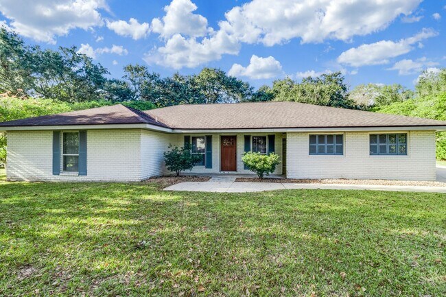 Building Photo - 808 Tolson Rd