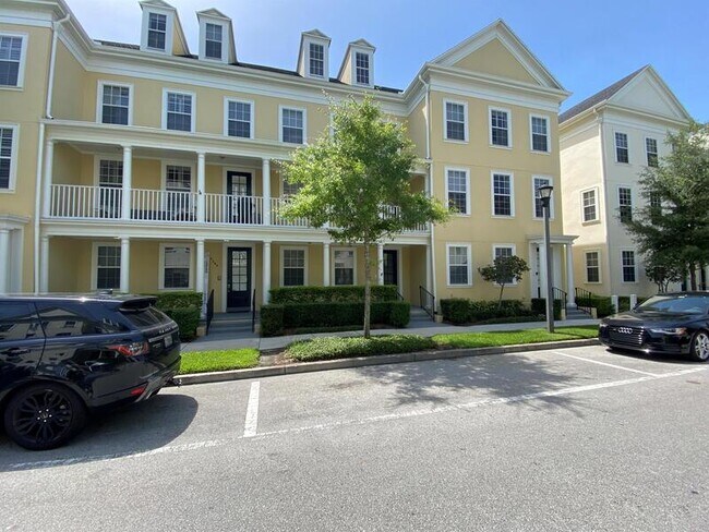 Building Photo - 4570 Virginia Dr