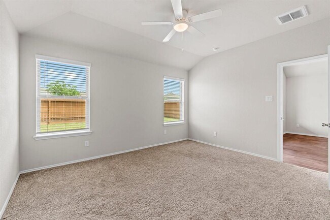 Building Photo - 14409 Sugar Pines Dr