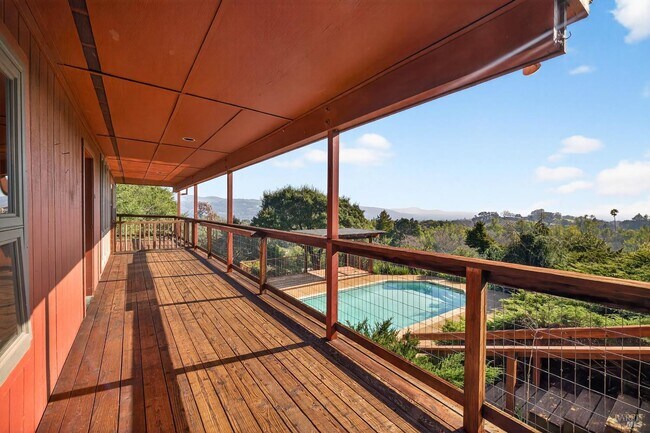 Building Photo - 2299 Sobre Vista Rd