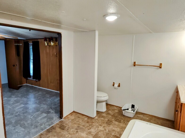 Building Photo - 31101 Greta Rd