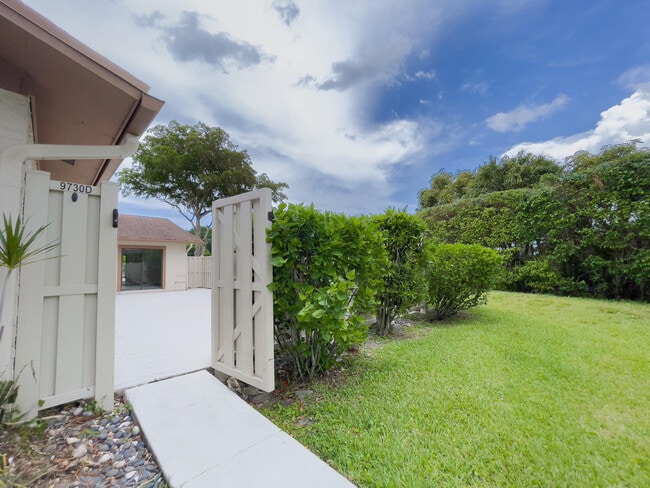 Building Photo - 9730 Boca Gardens Pkwy