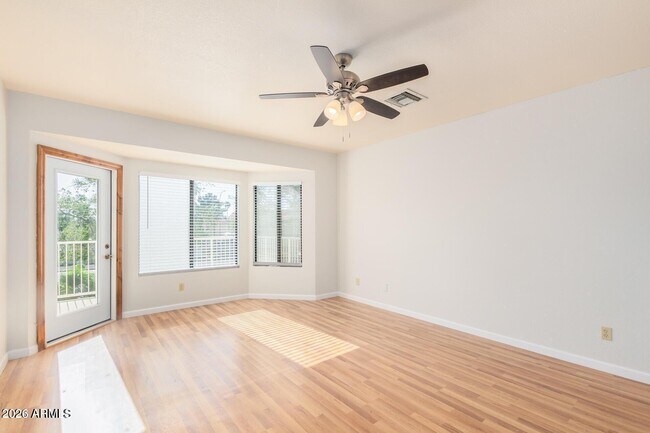 Building Photo - 3706 N Wintergreen Way