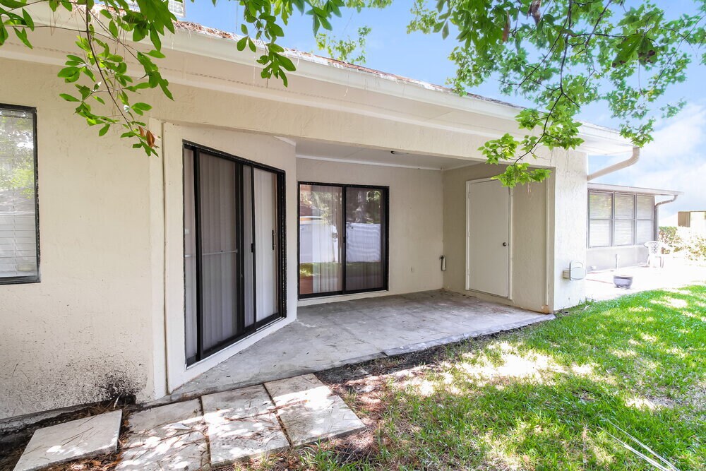 Building Photo - 153 La Pasada Cir S