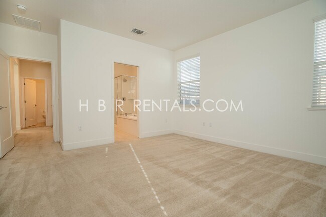 Building Photo - Charming 3-Bedroom Retreat on Barker Street with Spacious Living in Mountain House!