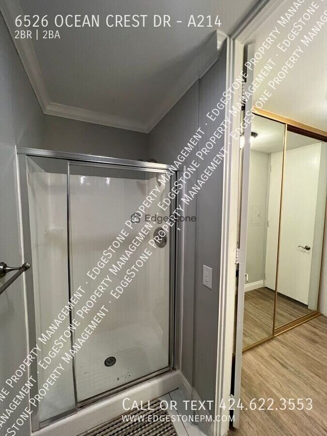 Building Photo - 6526 Ocean Crest Dr