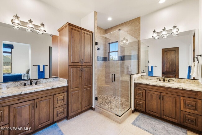 Building Photo - 14865 Jay Morrish Dr