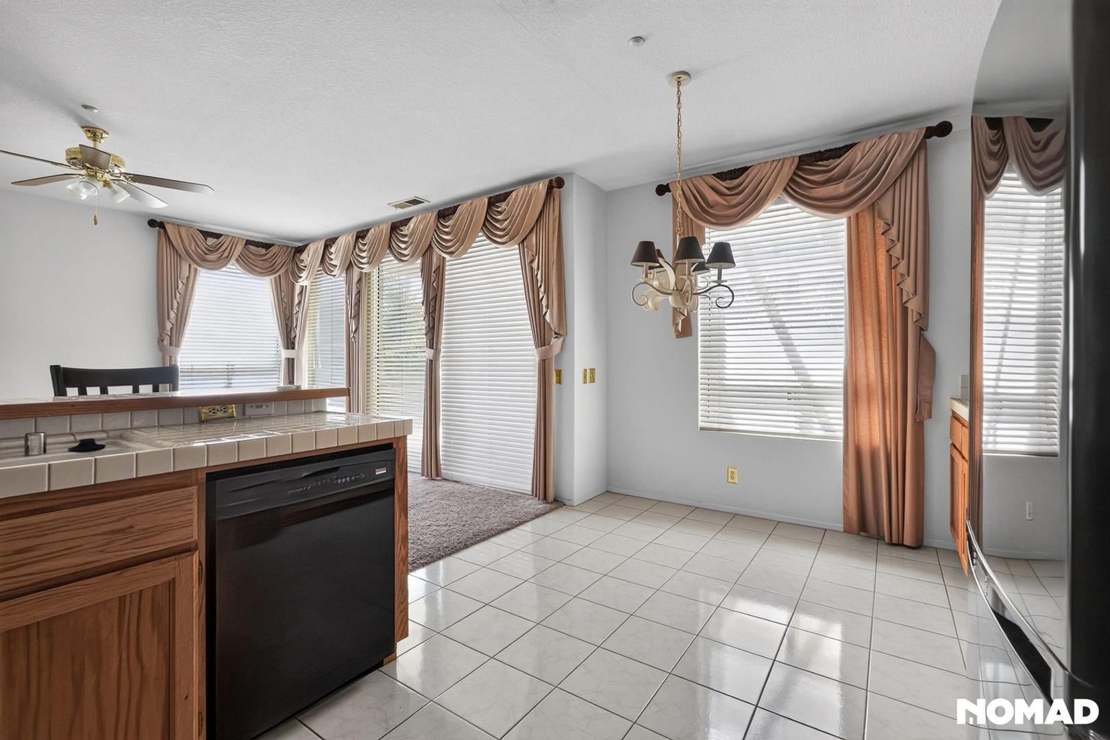 Building Photo - 13909 Marbella St