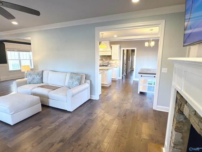 Building Photo - 4260 Sullivan St