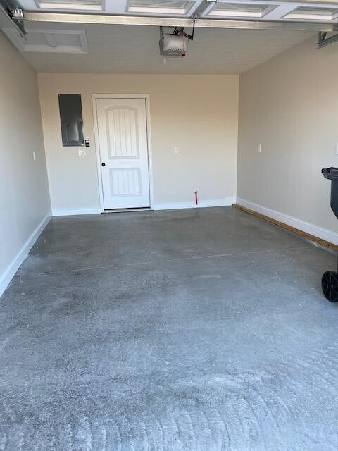 Building Photo - 540 Spinnaker Dr