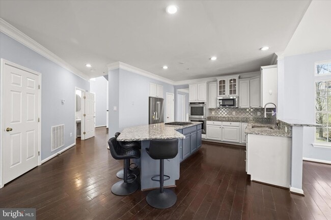 Building Photo - 8314 Sunnybrook Ct