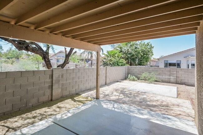 Building Photo - 9218 E Placita Arroyo Seco