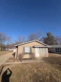 Building Photo - House for Rent with detached garage 3 BR/ 1 BA