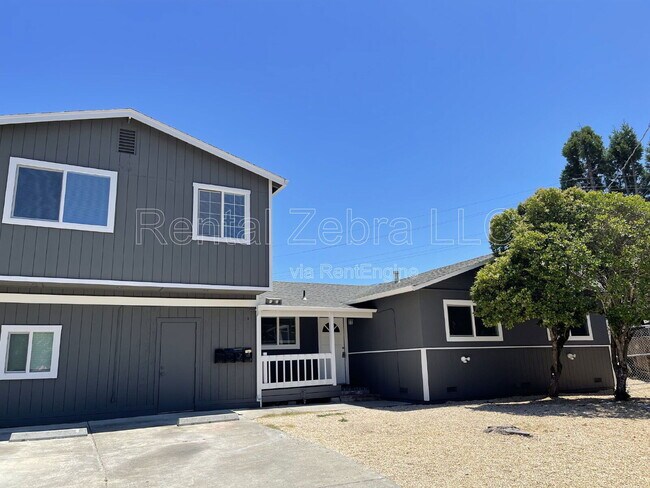 Building Photo - 343 Arlen Dr